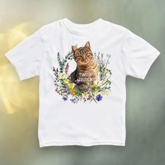 Koszulka z Twoim Pupilem Personalizacja / Biała / Czarna / Dziecięca Unisex / Łąka 1