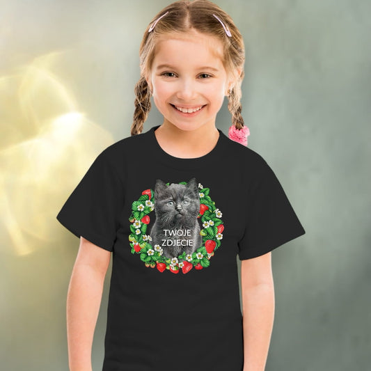 Koszulka z Twoim Pupilem Personalizacja / Biała / Czarna / Dziecięca Unisex / Truskawki 1