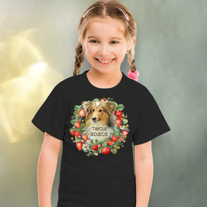 Koszulka z Twoim Pupilem Personalizacja / Biała / Czarna / Dziecięca Unisex / Truskawki 3