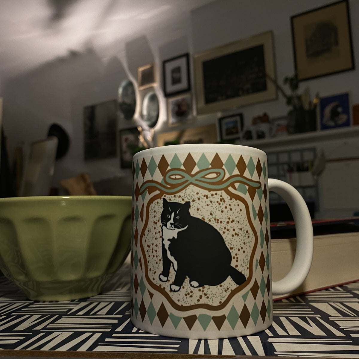 Personalizowany Kubek z ręcznie stworzoną grafiką Twojego Pupila / Retro Harlequin